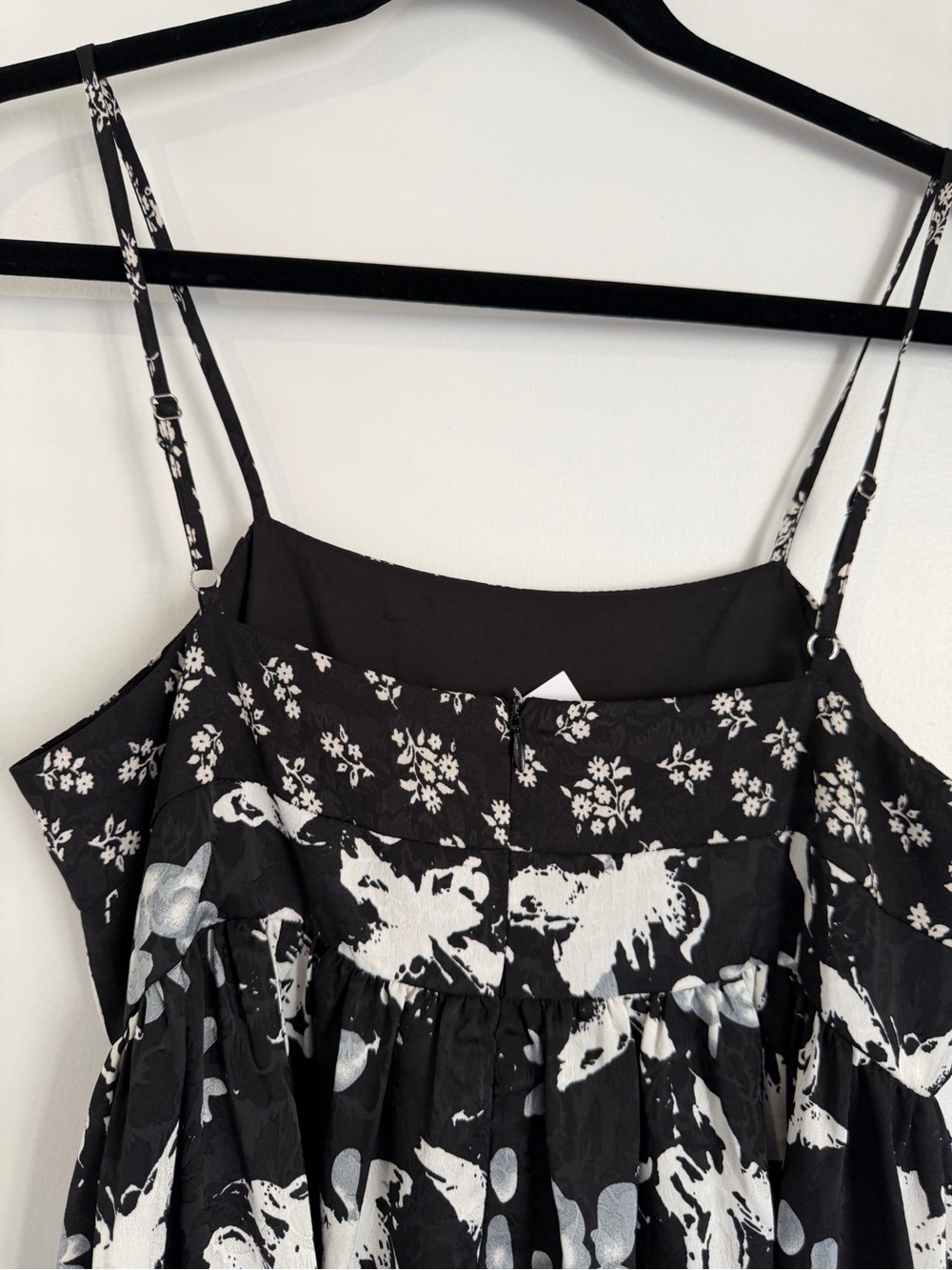 TCEC Black and White Floral Maxi Dress - Picture 4 of 6